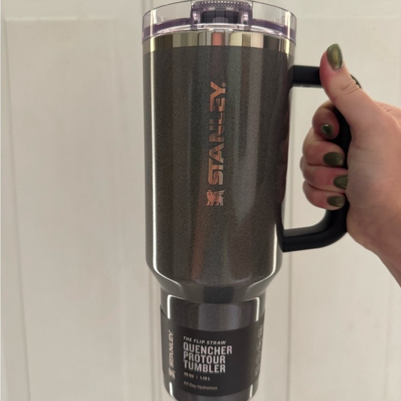 Midnight Glitz Stanley protour 40 oz leak proof tumbler brand new - Picture 1 of 4